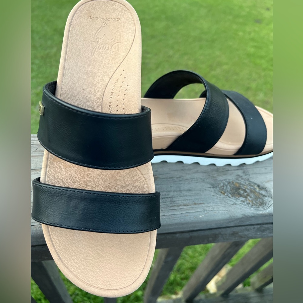 Women’s size 10 Reef Vista Hi platform shoes GUC